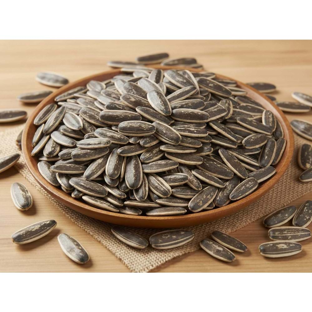 ÇİĞ SİYAH ÇEKİRDEK - 500GR